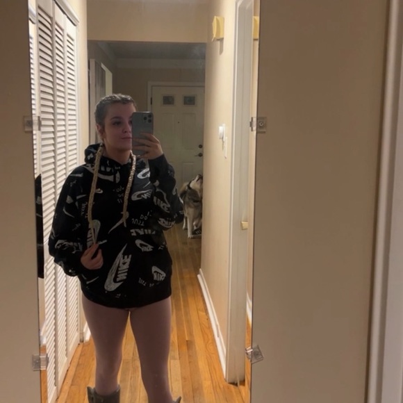 Meet your Posher, Dreama - Picture 3 of 4